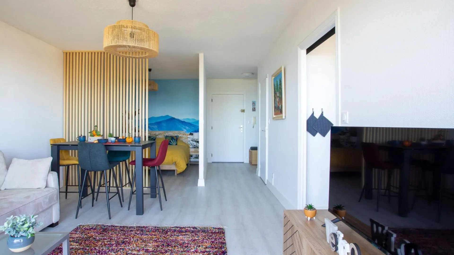 Apartment Les Coralines By Interhome Villeneuve-Loubet