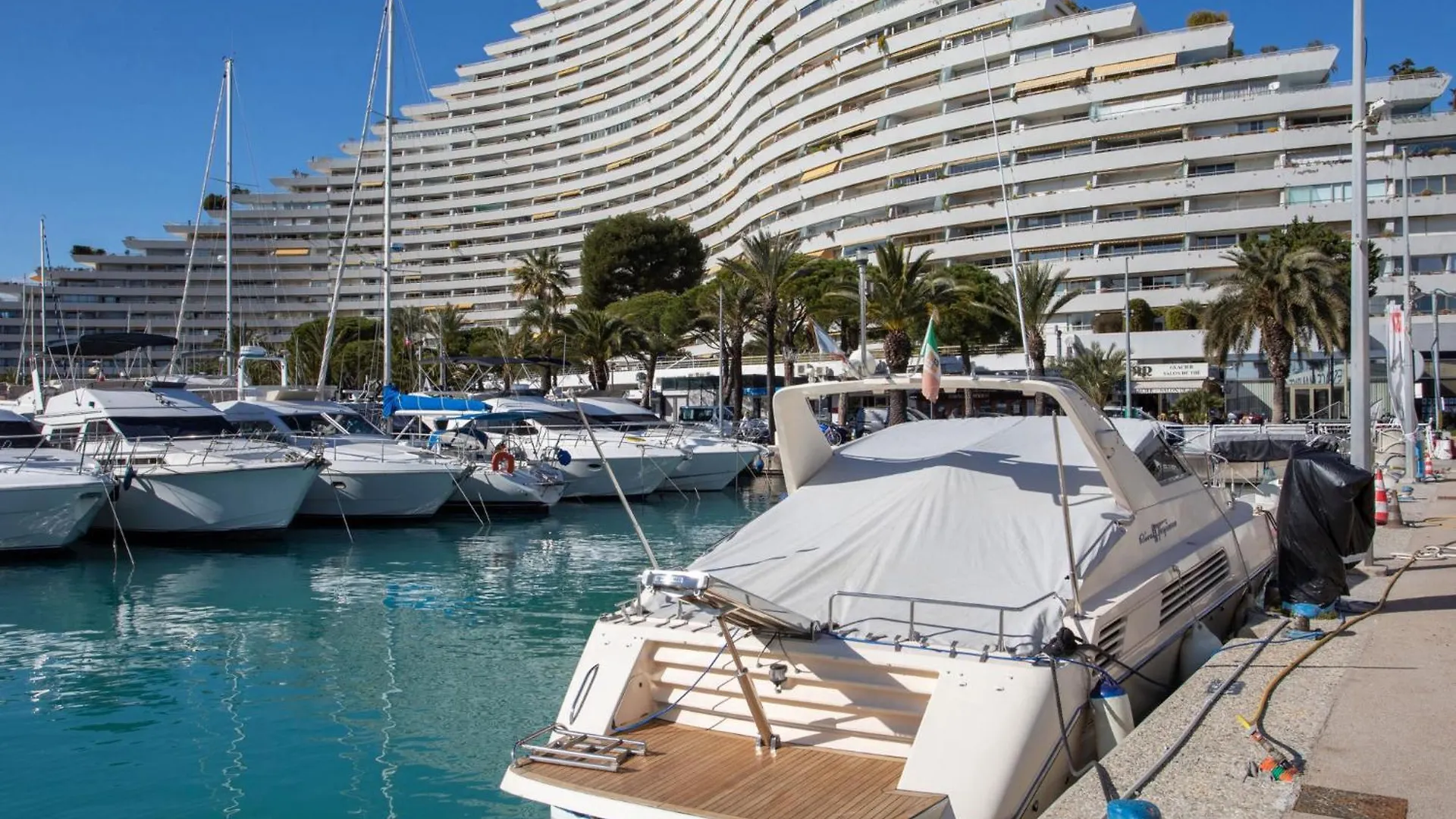 Apartment Les Coralines By Interhome Villeneuve-Loubet 0*,  Γαλλία