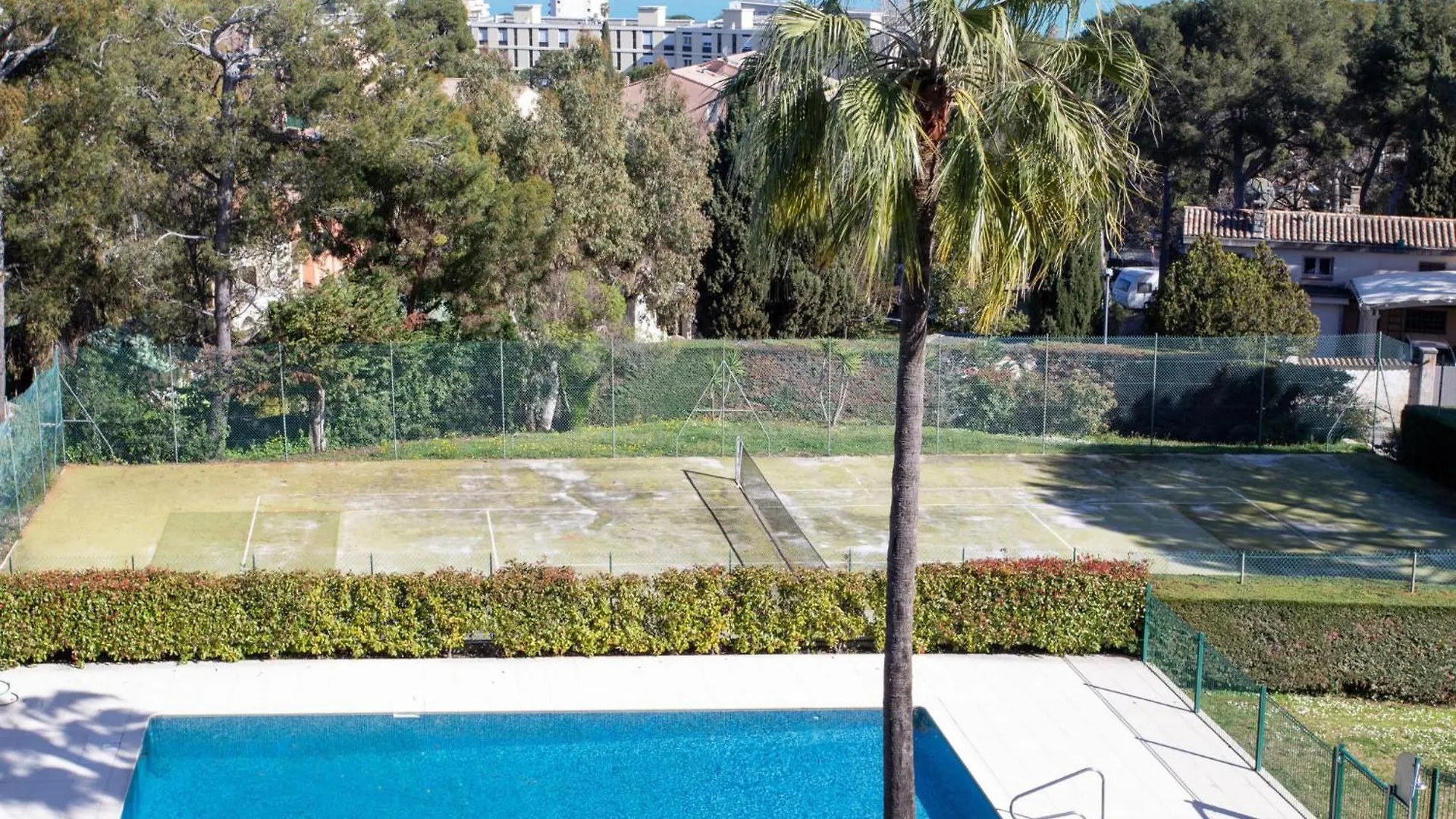Apartment Les Coralines By Interhome Villeneuve-Loubet