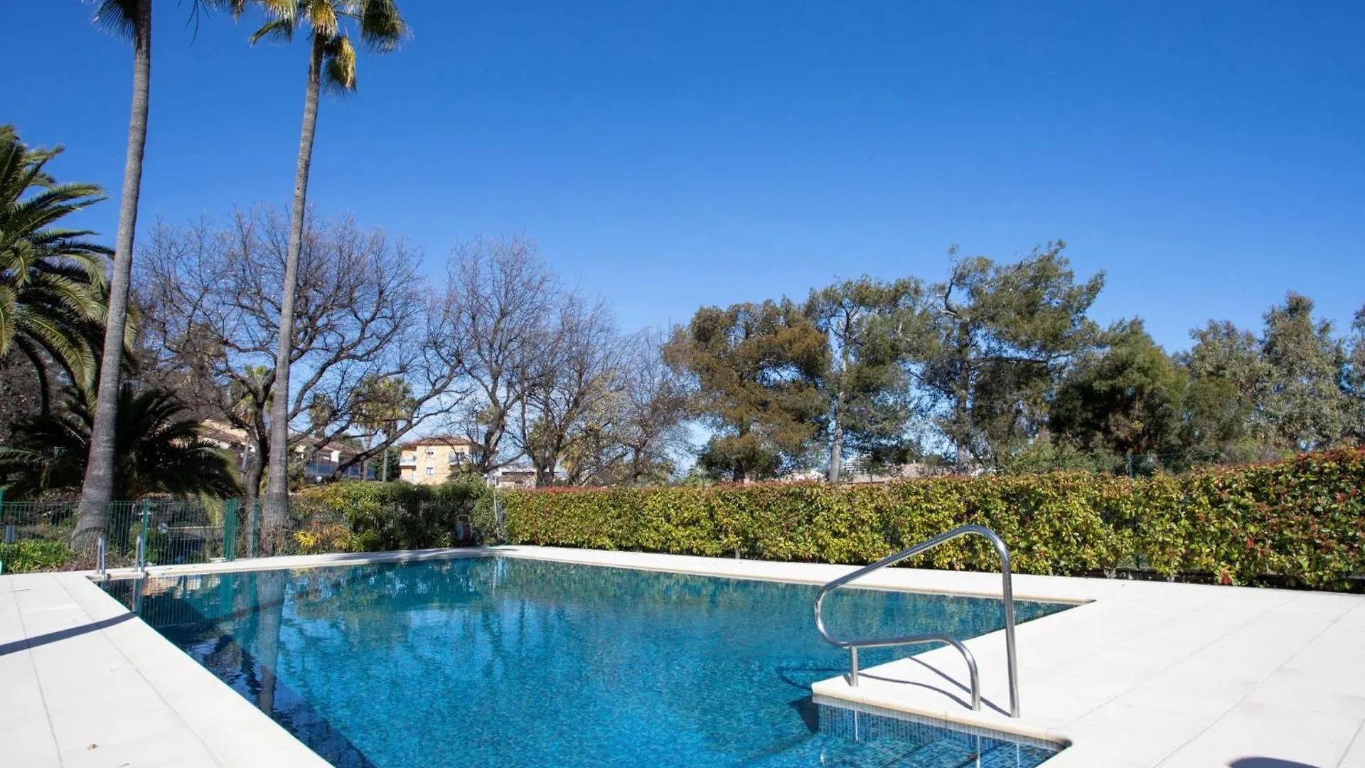 Apartment Les Coralines By Interhome Villeneuve-Loubet
